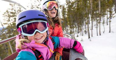 I go skiing every year on a budget - here's how to save money on a 2025 trip - manchestereveningnews.co.uk