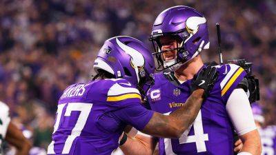 Cam Akers - Sam Darnold - Aaron Jones - Bay - Romeo Doubs - Justin Jefferson - Vikings eye NFC North title as they outlast Packers behind Sam Darnold's 3 touchdowns - foxnews.com - Jordan - state Minnesota