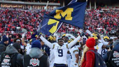 How Michigan beat Ohio State, landed a top recruit and totally changed its vibes - ESPN