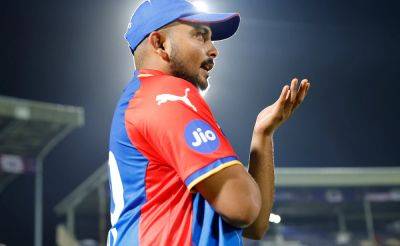 Prithvi Shaw Sent Stern 'Social Media' Message By England Great Over Career Downfall
