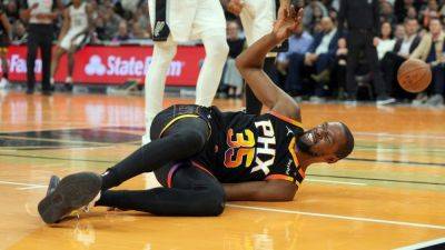 Kevin Durant - Mike Budenholzer - Grayson Allen - Suns lose Kevin Durant to ankle sprain vs. Spurs - ESPN - espn.com