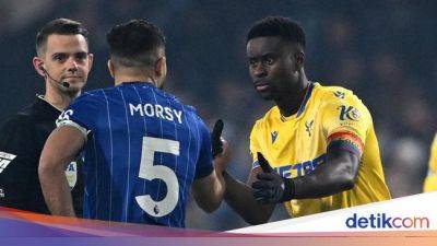 Sam Morsy - Marc Guehi - Liga Inggris - Ipswich Vs Palace: Beda Gaya 2 Pemain Tolak Ban Kapten Pelangi - sport.detik.com