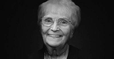 Long-serving Manchester United receptionist Kath Phipps dies aged 85