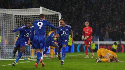 Jamie Vardy - Bobby De-Cordova - Vardy and De Cordova-Reid rescue late 2-2 draw for Leicester against Brighton - channelnewsasia.com