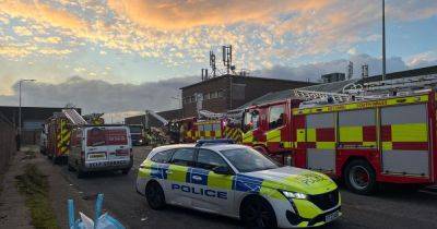 Live updates as Cardiff industrial estate fire sees residents told to keep doors and windows shut - walesonline.co.uk