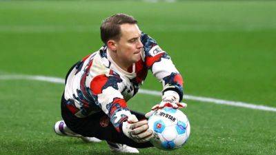 Bayern keeper Neuer out for rest of the year with broken rib says Kompany