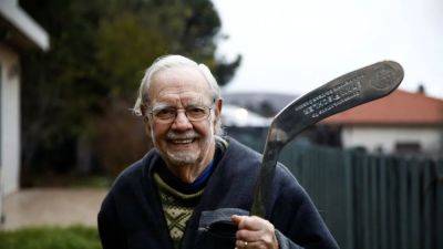 Ice Hockey-Sport a balm for 91-yr-old analyst Fischler amid Gaza war