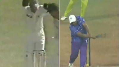 Watch: Ball Passes Through Stumps But Batter Not Out. Fan's "Pakistan Test" Reminder