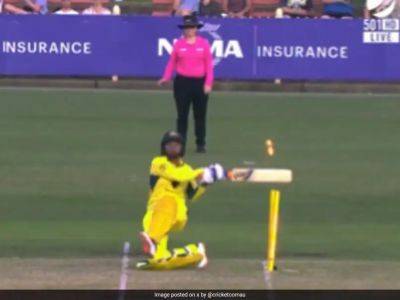 Beth Mooney - Alyssa Healy - Tahlia Macgrath - Chloe Tryon - Nadine De-Klerk - Australia Star Gets Hit-Wicket While Slamming A Six, Yet Given Not Out. Here's Why - sports.ndtv.com - Australia - South Africa