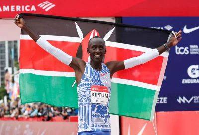 Eliud Kipchoge - Sebastian Coe - Kelvin Kiptum - Kelvin Kiptum: Marathon world-record holder dies in car accident in Kenya - thenationalnews.com - county Valencia - Rwanda - Kenya