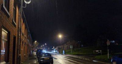 Emergency services respond amid five-car smash and close busy Greater Manchester road - manchestereveningnews.co.uk