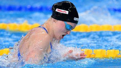 Mona McSharry wins heat to book place in World Championships semi-final