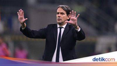 Antonio Conte - Simone Inzaghi - Inter Milan - Bonus untuk Inzaghi Jika Inter Raih Scudetto Musim Ini - sport.detik.com