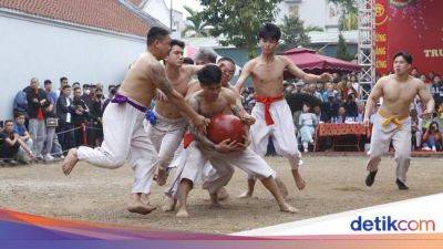 Serunya Olahraga Tradisional Gulat Bola di Vietnam - sport.detik.com - Vietnam