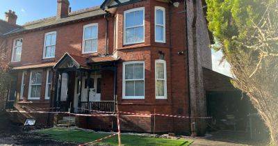 The controversial windows causing a right stink at £800k house in leafy suburb - manchestereveningnews.co.uk
