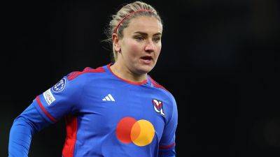 Lindsey Horan - USWNT captain Lindsey Horan apologizes for comments saying American fans ‘aren’t smart’ - foxnews.com - Sweden - Usa - Australia