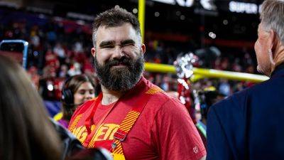 Jason Kelce launches mission to return young Chiefs fan's wrestling mask worn during Super Bowl afterparty