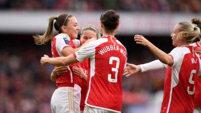 Katie Zelem - Katie Maccabe - Lucia Garcia - WSL: Arsenal thump Manchester United in front of record crowd - rte.ie