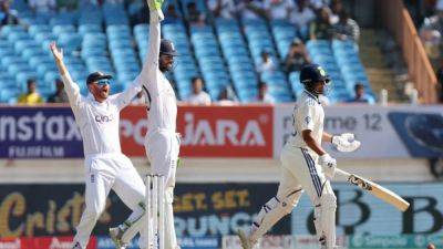 Ravichandran Ashwin - India tighten grip after Jaiswal double ton deflates England - channelnewsasia.com - Zimbabwe - India