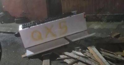 Fridge dumped in the middle of the street - flytipping in Gorton is getting 'absolutely ridiculous' - manchestereveningnews.co.uk