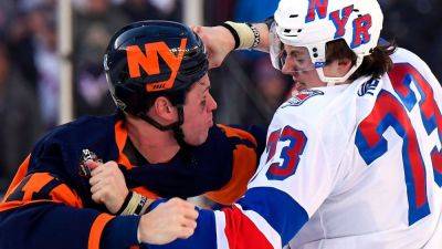New York Rangers rookie Matt Rempe fights on first NHL shift - ESPN