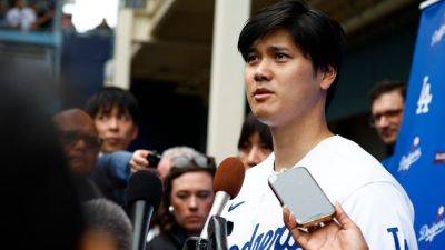 Dave Roberts - Shohei Ohtani won't play in Dodgers' spring training opener - ESPN - espn.com - Usa - Los Angeles - South Korea - county San Diego