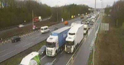 LIVE: Motorway rush-hour traffic chaos with delays on M62, M6 and M56 - latest updates - manchestereveningnews.co.uk