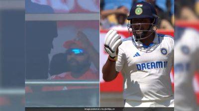 James Anderson - Rohit Sharma - Yashasvi Jaiswal - Watch: Sarfaraz Khan Loses Cool As Yashasvi Jaiswal Denies Second Run, Rohit Sharma Stunned - sports.ndtv.com - county Day - India