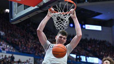 Dan Hurley - UConn first unanimous No. 1 in AP Top 25 poll this season - ESPN - espn.com - state Arizona - state Tennessee - state Texas - state Iowa - state Washington - state Ohio