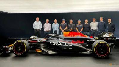 Max Verstappen - Lewis Hamilton - Aston Martin - Christian Horner - Questions hang over Red Bull ahead of F1 testing in Bahrain - channelnewsasia.com - Bahrain