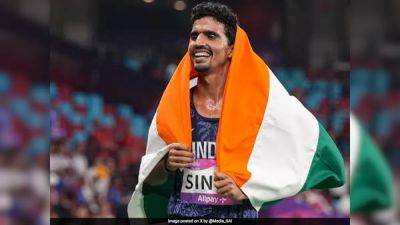 Gulveer Singh Wins 3000m Gold In Asian Indoor Championships