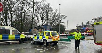 Two people taken to hospital with 'minor' injuries following crash - manchestereveningnews.co.uk