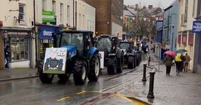 Live updates as farmers roll tractors slowly through the streets of Carmarthen and Aberystwyth in protest - walesonline.co.uk
