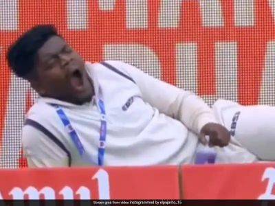 Watch: Ball Boy Yawns Watching England Bat vs India, Ravi Shastri Drops 'Wake Up' Message