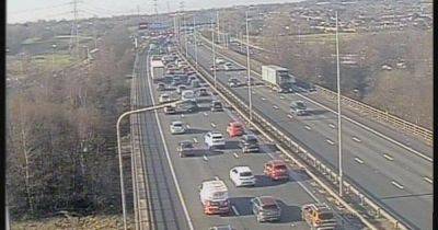 Heavy traffic building on stretch of M60 after 'car fire' - manchestereveningnews.co.uk