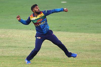 Sri Lanka T20 skipper gets 2-match ban for abusing umpire
