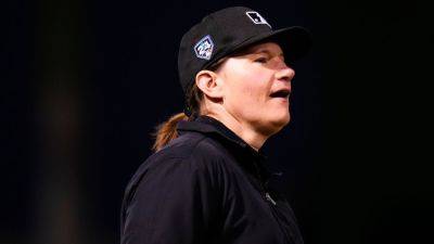 Jen Pawol becomes first woman to umpire spring game since 2007 - ESPN