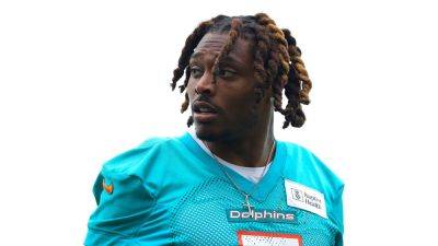 Dolphins' Jalen Ramsey takes apparent shot at Vic Fangio's scheme: 'Won't ever forgive dude'