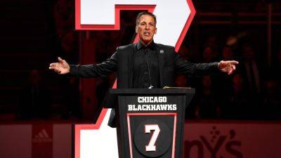 Chicago Blackhawks retire Chris Chelios' No. 7 jersey - ESPN - espn.com