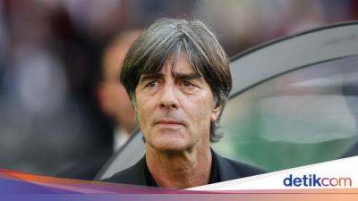 Joachim Loew Mau Nggak Latih Bayern?