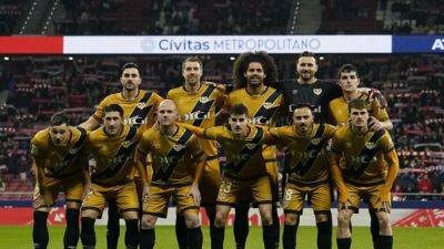 Late Savinho double helps Girona beat Rayo Vallecano 3-0 in downpour