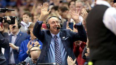 Dick Vitale enters Caitlin Clark debate after ESPN analyst doubles down on hot take