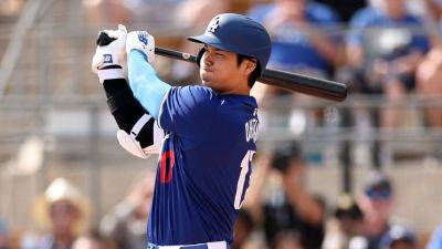 Dave Roberts - Freddie Freeman - Shohei Ohtani launches first homer in Dodgers spring debut - ESPN - espn.com - Japan - Los Angeles - county White