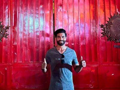 Ravindra Jadeja Has 'Fanboy' Moment, Poses In Front Of MS Dhoni's House - See Pics