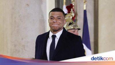 Momen Kebersamaan Mbappe dan Presiden Prancis di Istana Elysee