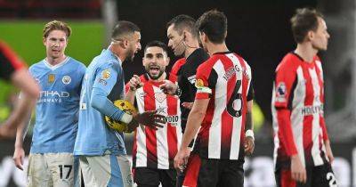 Neal Maupay - Kyle Walker - Stuart Attwell - Jarred Gillett - International - Kyle Walker threatened to 'knock out' Neal Maupay as lip reader reveals all over Man City star’s bust-up - dailyrecord.co.uk