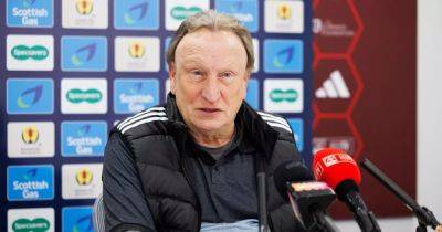 Neil Warnock - Barry Robson - Neil Warnock feels Aberdeen FC love as Tesco trip sees new Pittodrie boss swamped - dailyrecord.co.uk - Scotland - county Granite