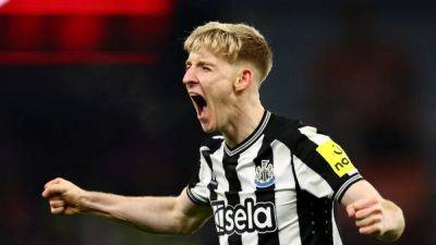 Newcastle's Gordon to miss Forest trip with injury, manager Howe says