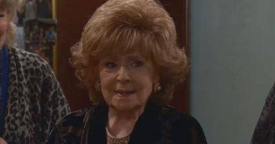 Jenny Connor - Coronation Street fans' disbelief as they say 'that can't be right' over Rita and Barbara Knox - manchestereveningnews.co.uk