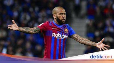 Dani Alves Tetap Masuk Daftar Legenda Barcelona meski Dipenjara